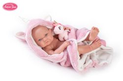 Antonio Juan Nica Neugeborenenpuppe mit Umhang und Plüscheinhorn, 42 cm