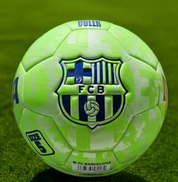 FC Barcelona Fluoreszierender Grüner Ball