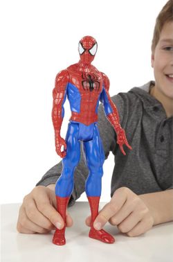 Hasbro Marvel Spider-Man Figur Titan Hero Serie 30 cm