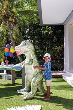 Intex 48593 Aufblasbarer Dinosaurier Tyrannosaurus Rex