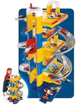 Molto Kinderparkhaus mit 6 Etagen, Garage und Aufzug